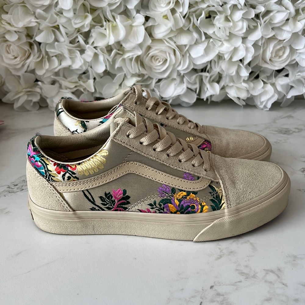 VANS Embroidered Sneakers